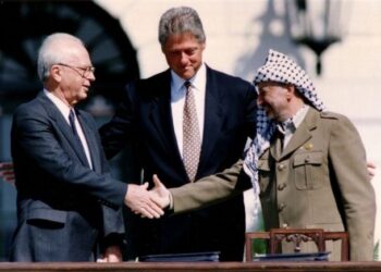 هل انت مع حل الدولتين؟